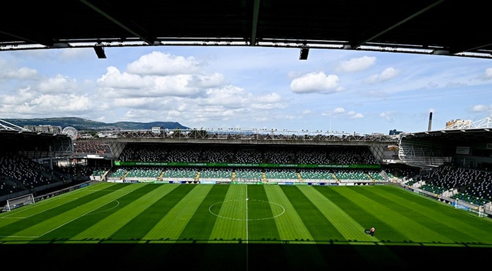 Child Struck By Bottle And Nine Officers Injured