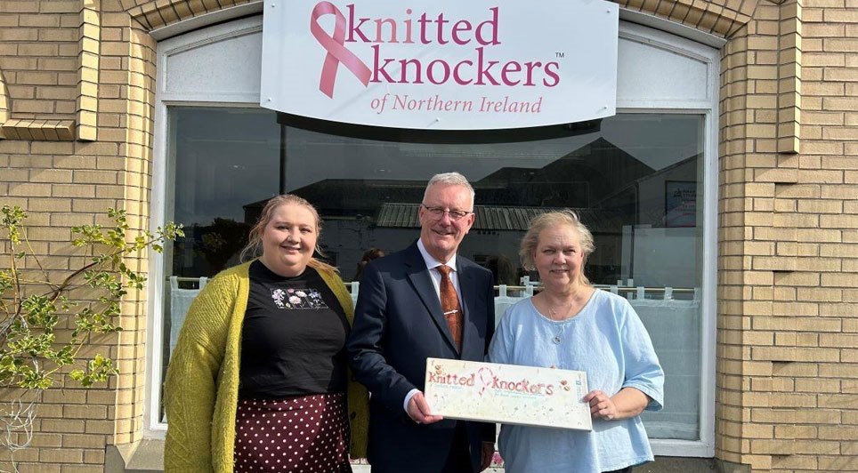 Mike Nesbitt Visits Lurgan-Based Charity