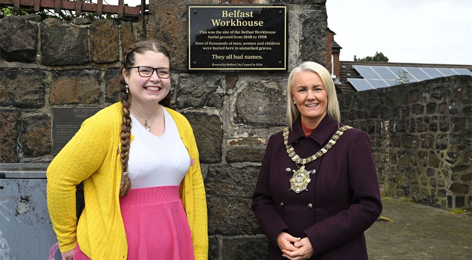 Lord Mayor And Historians Mark The Resting Place Of Over 10,000 People